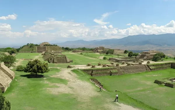Monte Albán, pogled sa sjeverne platforme