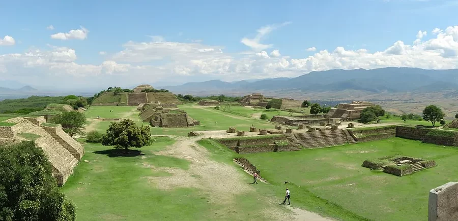 Monte Albán, pogled sa sjeverne platforme