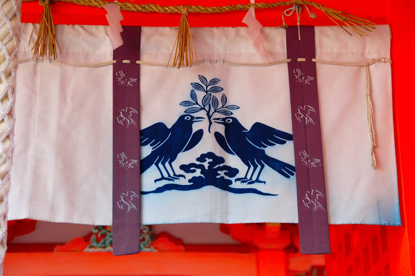 Prikaz ptice Yatagarasu u svetištu Kumano Nachi Taisha